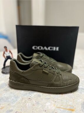 Coach Clip Court Sneaker size 11 NIB